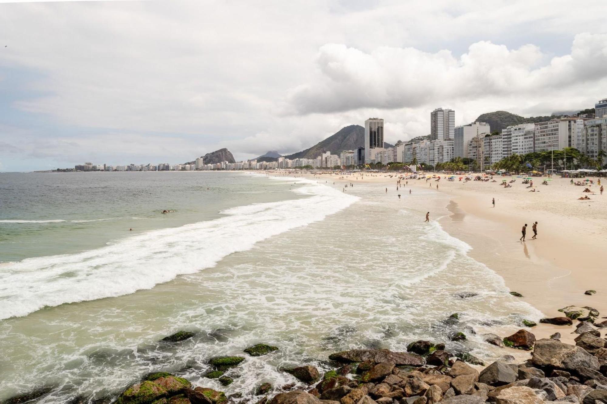 Na Quadra Da No Leme Apartamento
